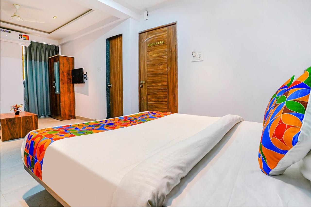 Fabhotel Crystal Inn - Nr Suvarndeep Chowk Pimpri-Chinchwad Exterior photo