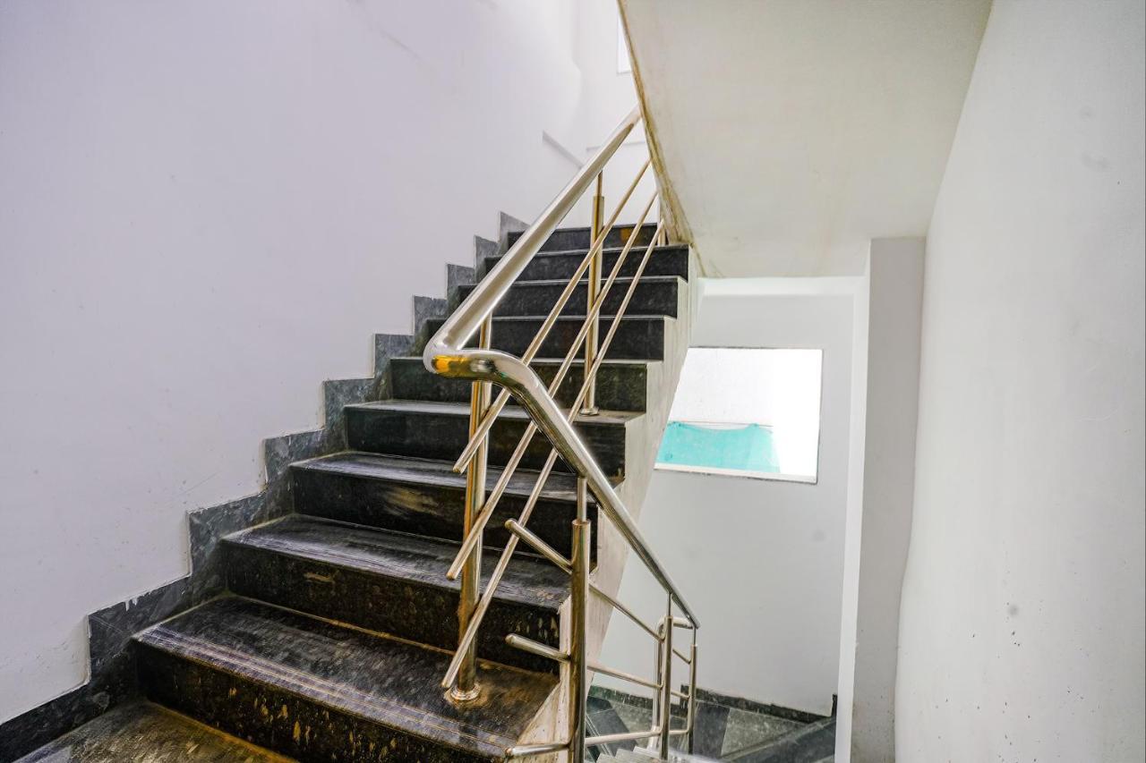 Fabhotel Crystal Inn - Nr Suvarndeep Chowk Pimpri-Chinchwad Exterior photo